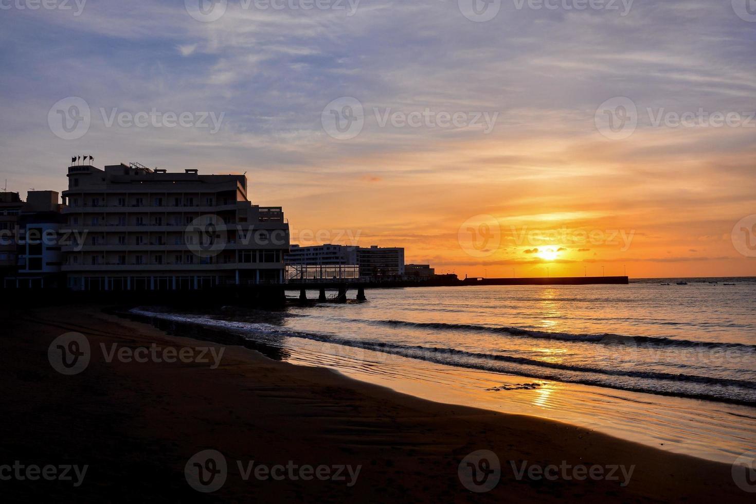 tramonto sul mare foto