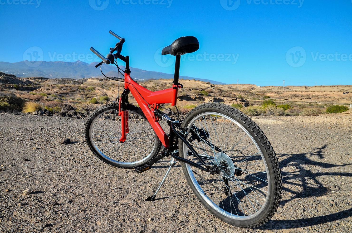rosso montagna bicicletta foto