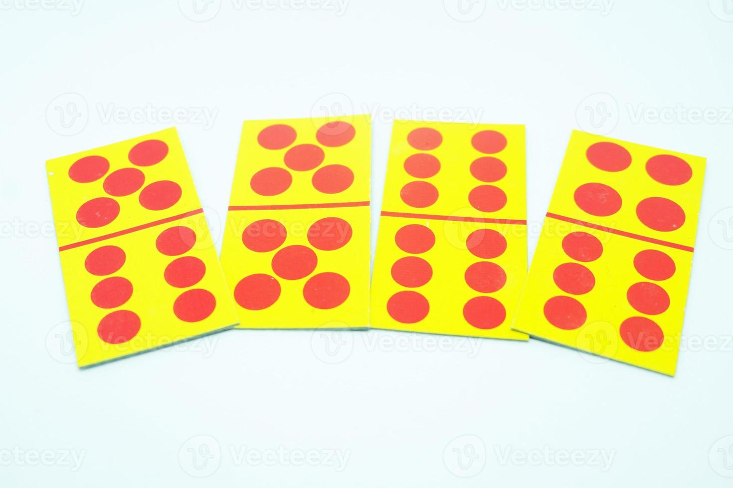 grande carte nel domino carte. un' mano con a meno 39 macchie foto