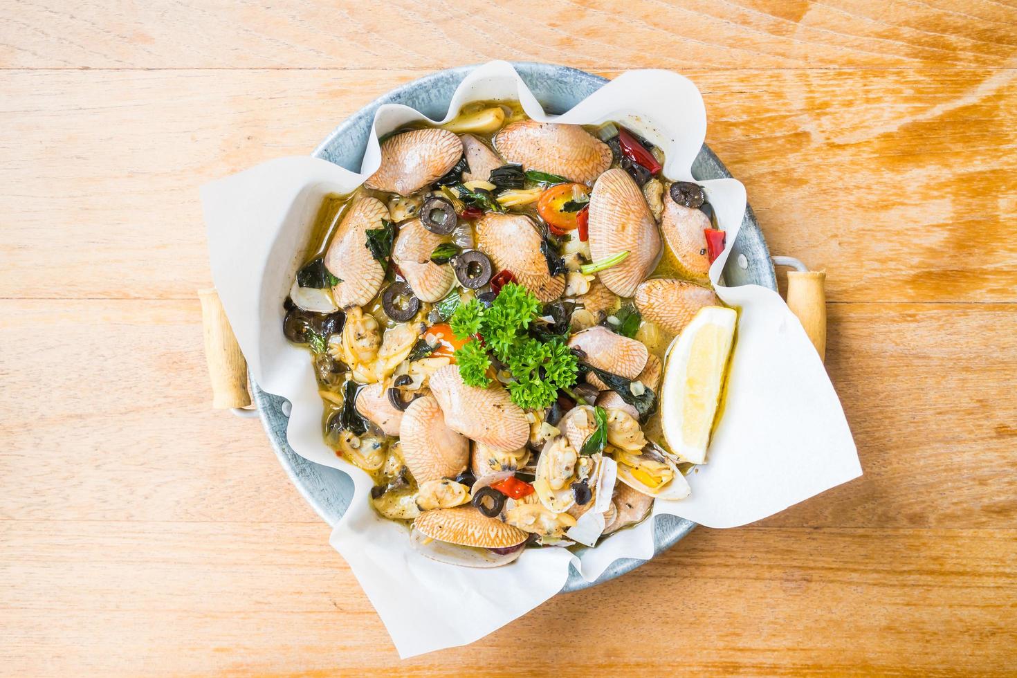 vongole fritte con vino bianco foto