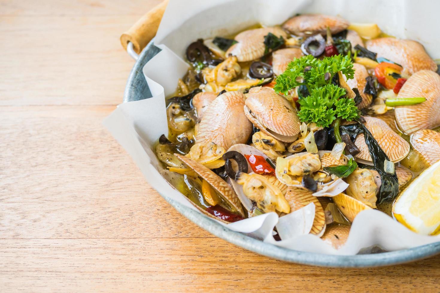 vongole fritte con vino bianco foto