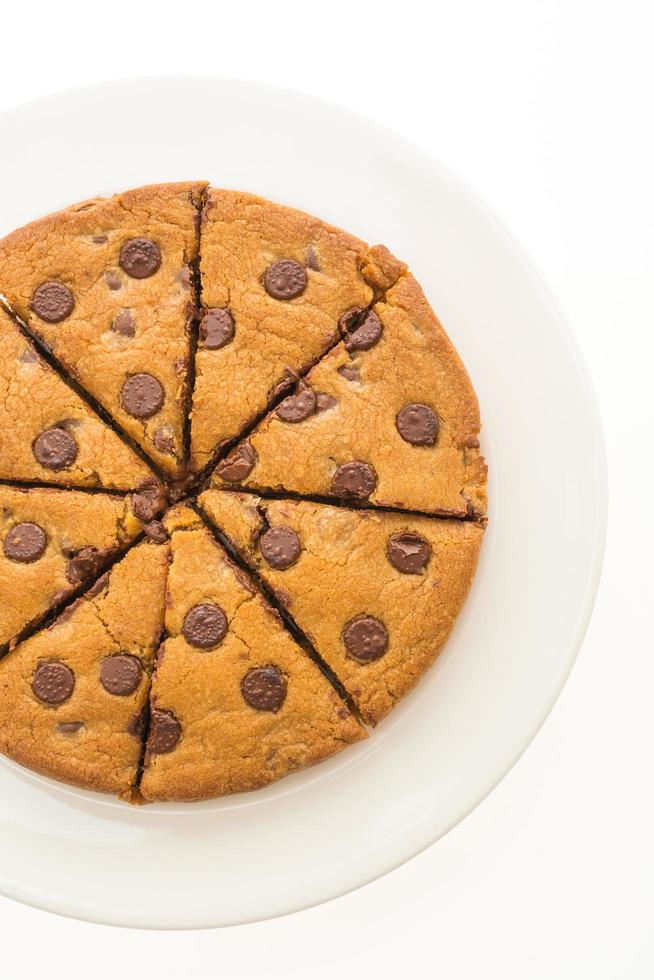 torta brownie al cioccolato in zolla bianca foto