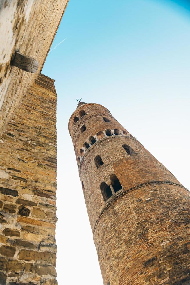 Campanile duomo santo stefano a caorle italia foto