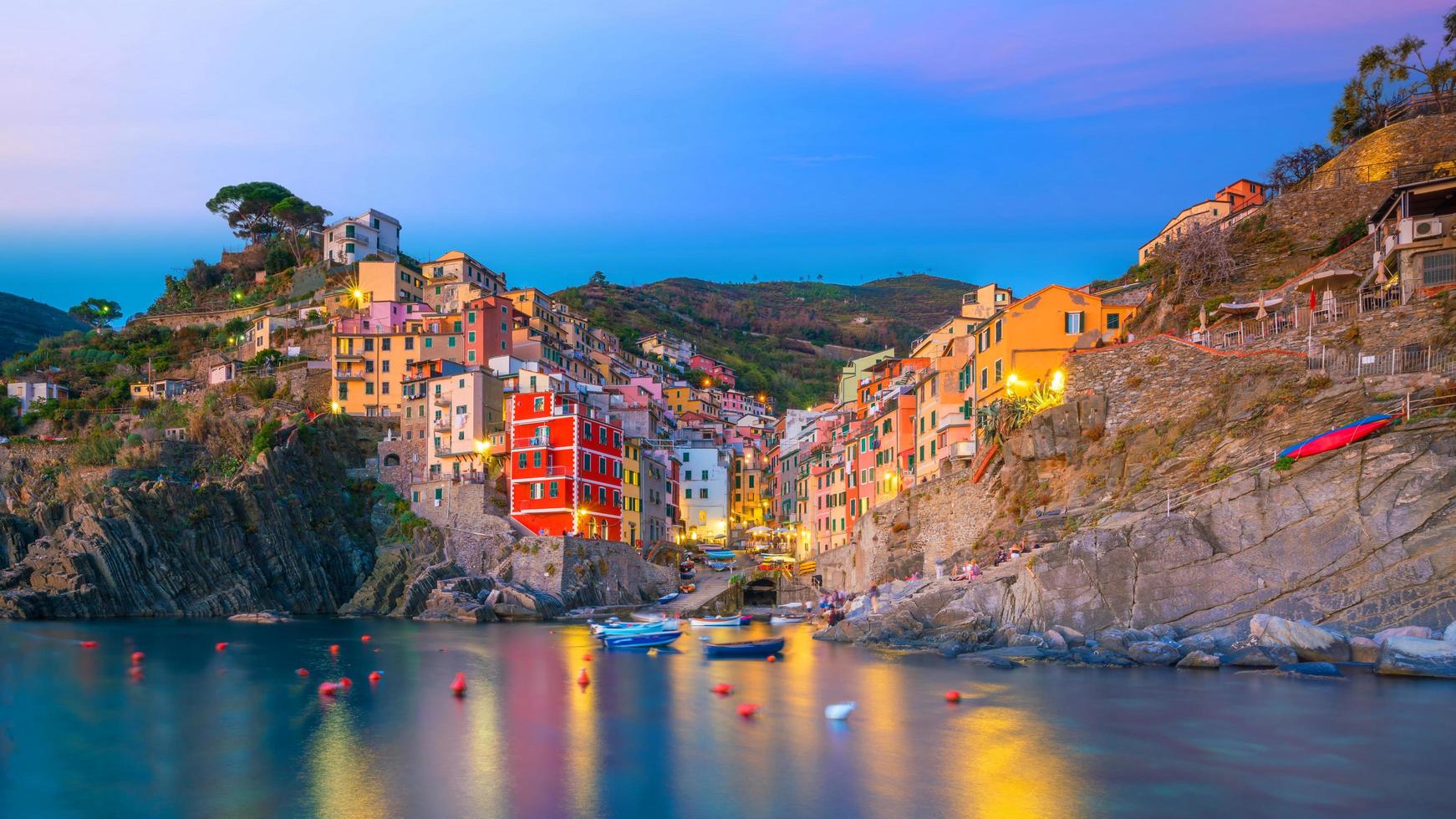 riomaggiore, la prima città delle cique terre in liguria, italia foto