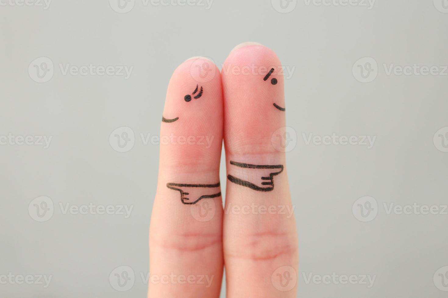 dita arte di coppia. concetto di un' coppia puntamento nel diverso indicazioni. foto