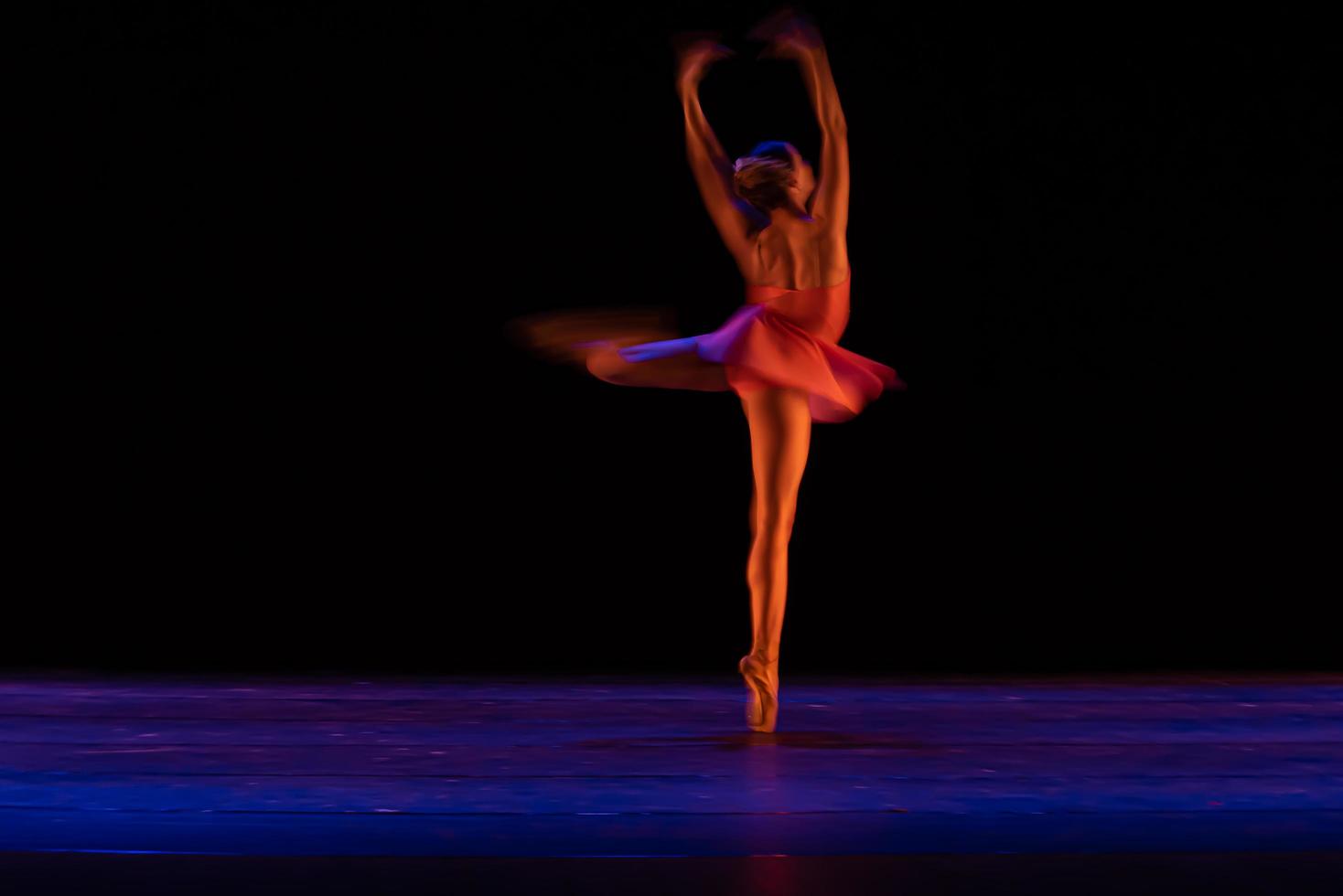 il movimento astratto della danza foto