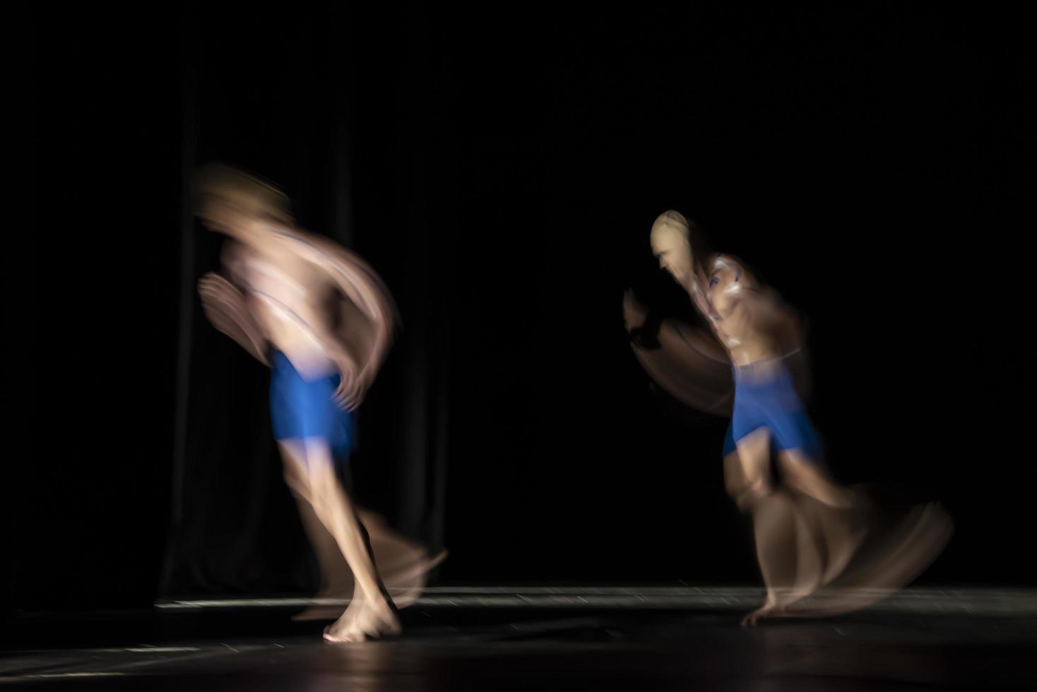 il movimento astratto della danza foto