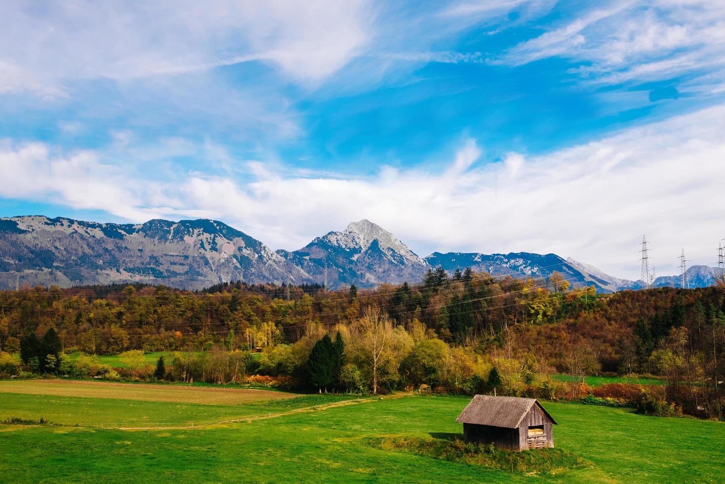 montagne delle alpi in slovenia foto