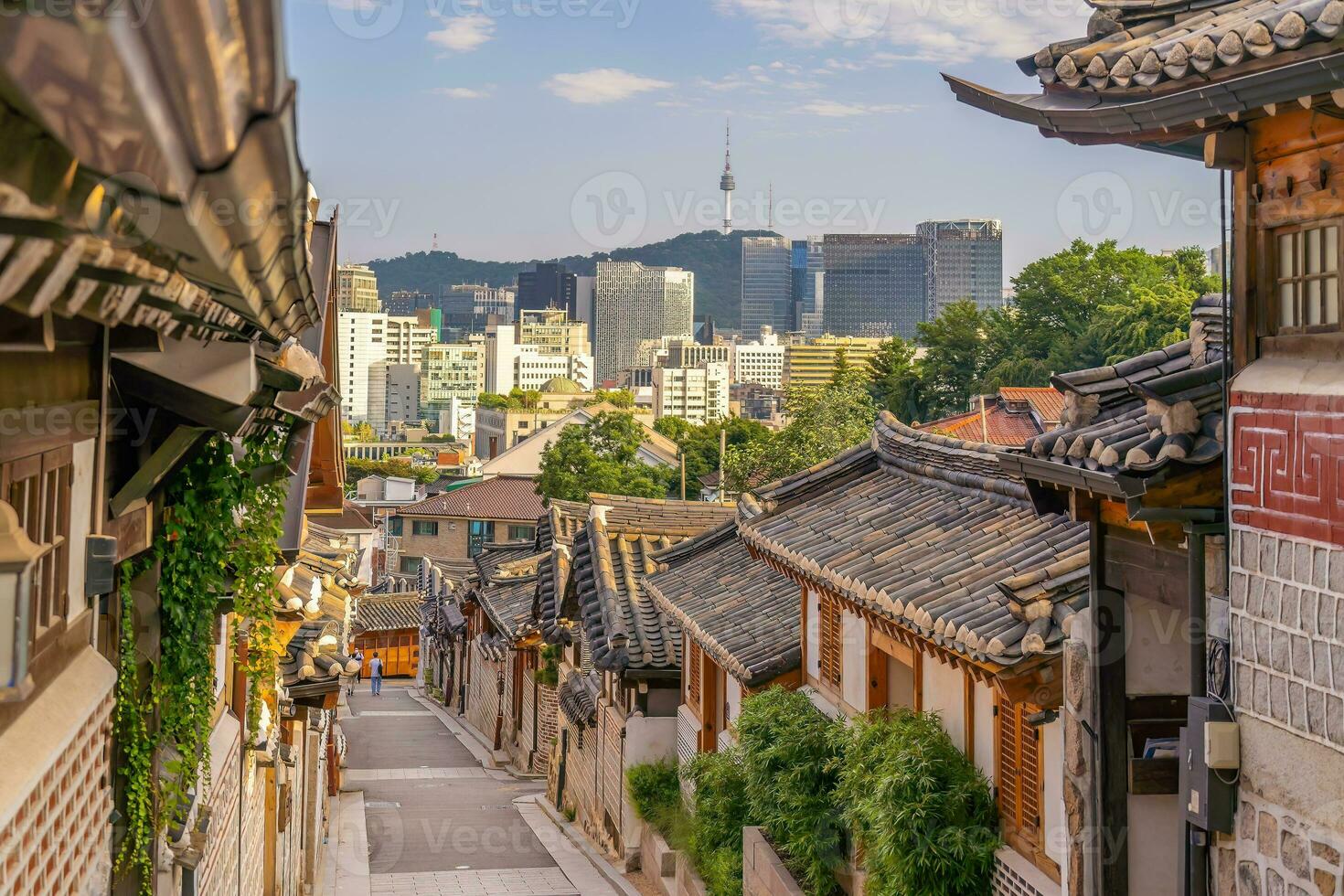 bukchon hanok villaggio con Seoul città orizzonte, paesaggio urbano Sud Corea foto