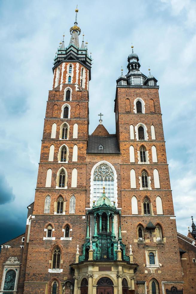 Cracovia, Polonia 2017 - attrazioni turistiche architettoniche nella storica piazza di Cracovia foto