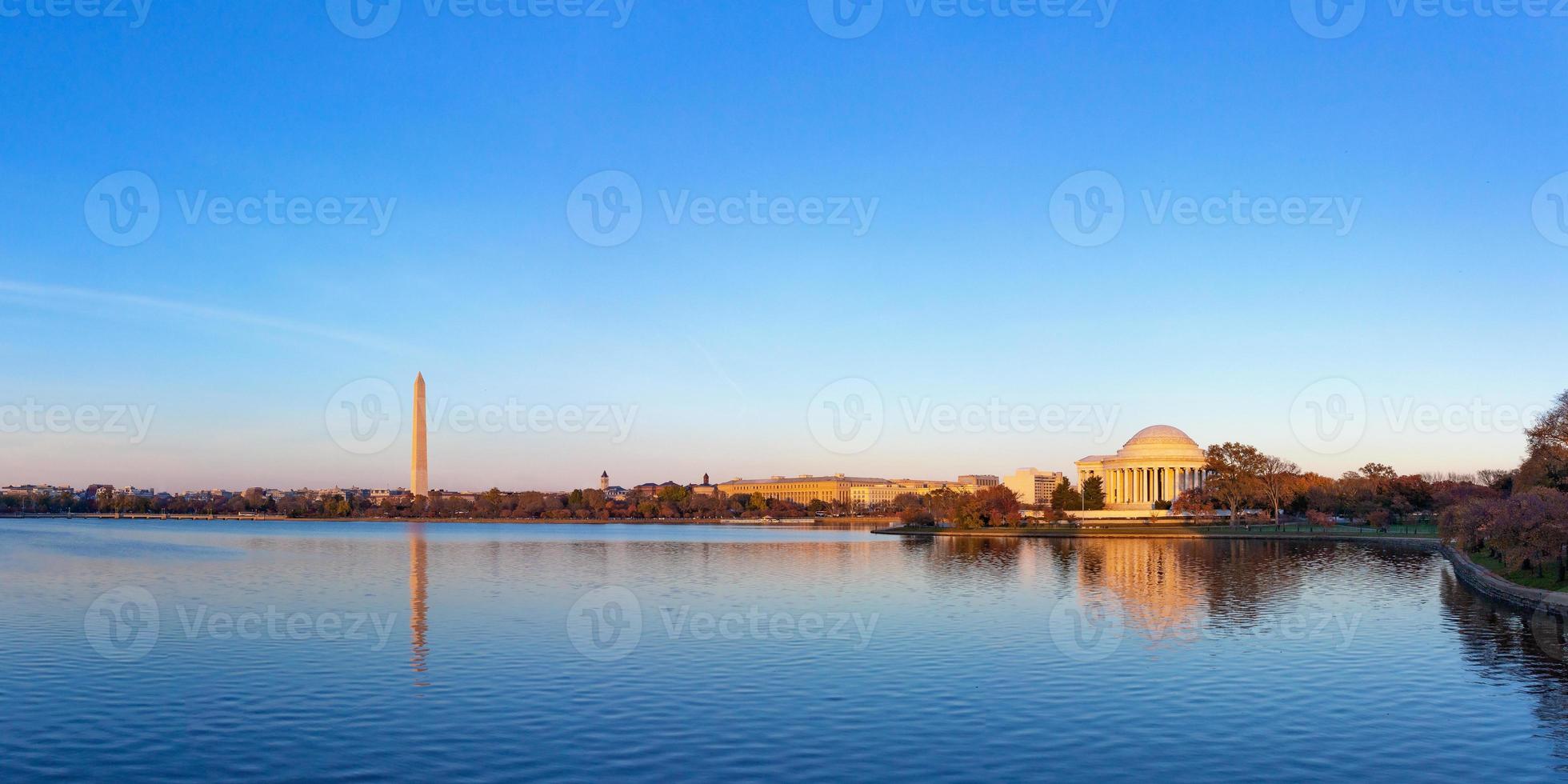 Jefferson Memorial e Washington Monument, Washington DC, Stati Uniti d'America foto