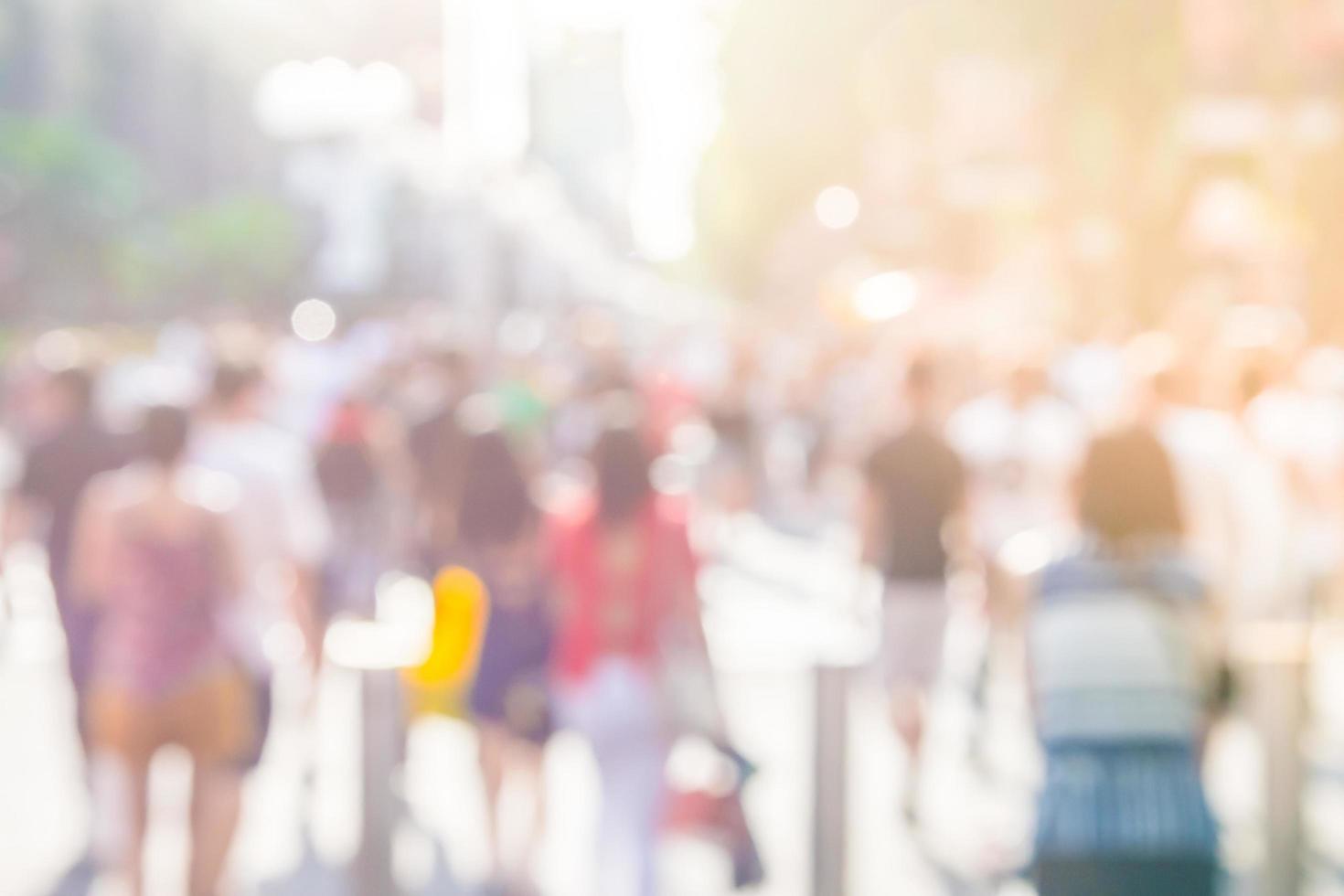 sfocatura persone a orchard road a singapore foto