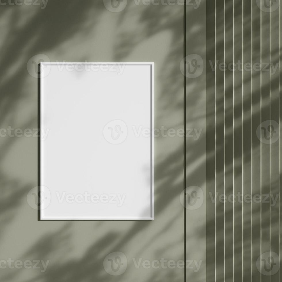 vuoto immagine telaio sospeso su il parete con ombra. vuoto manifesto modello per arte Schermo nel luce del sole. minimo interno design. foto