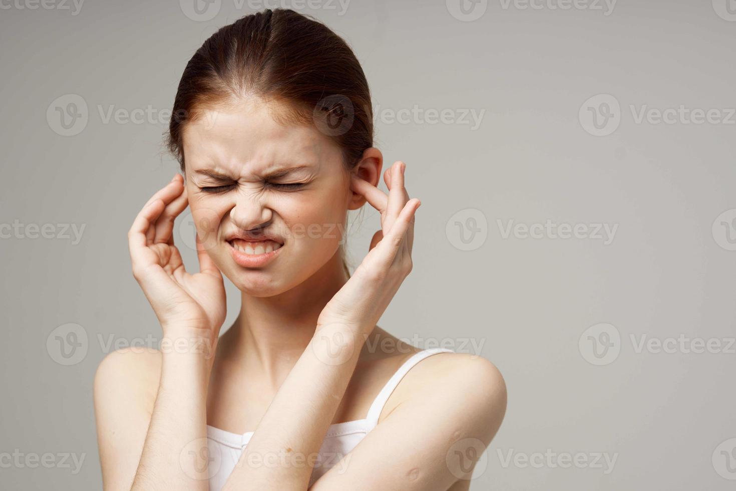malato donna orecchio dolore Salute problema insoddisfazione leggero sfondo foto