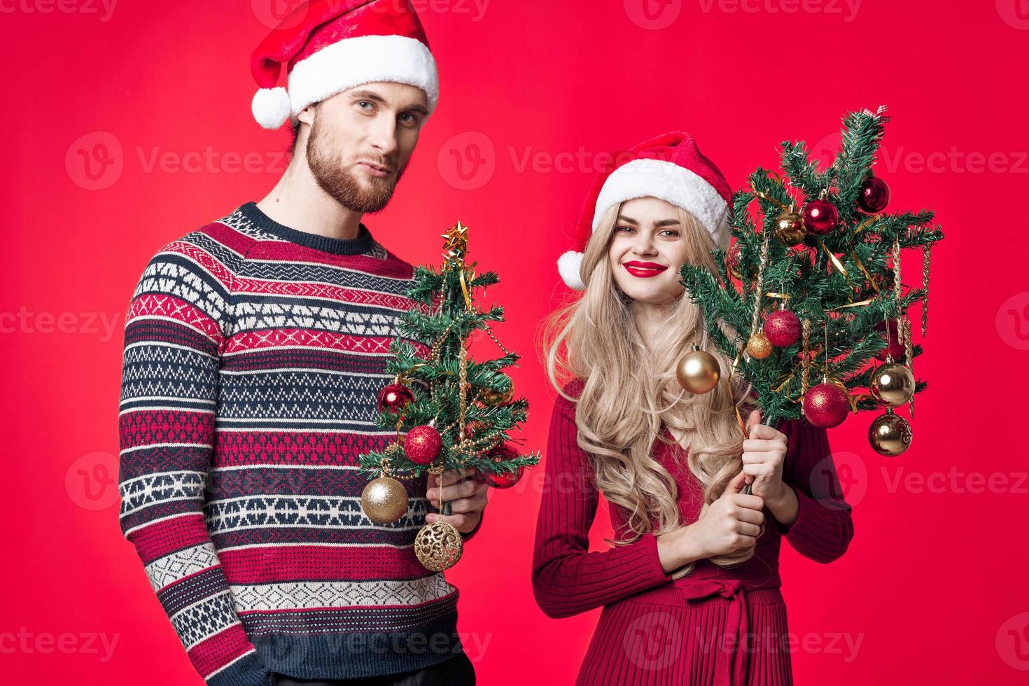 allegro giovane coppia Natale decorazione vacanza stile di vita foto