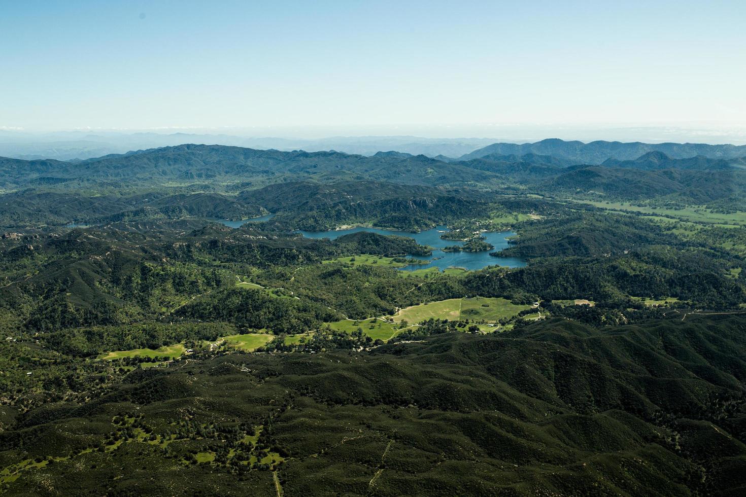 veduta aerea della costa centrale della california foto