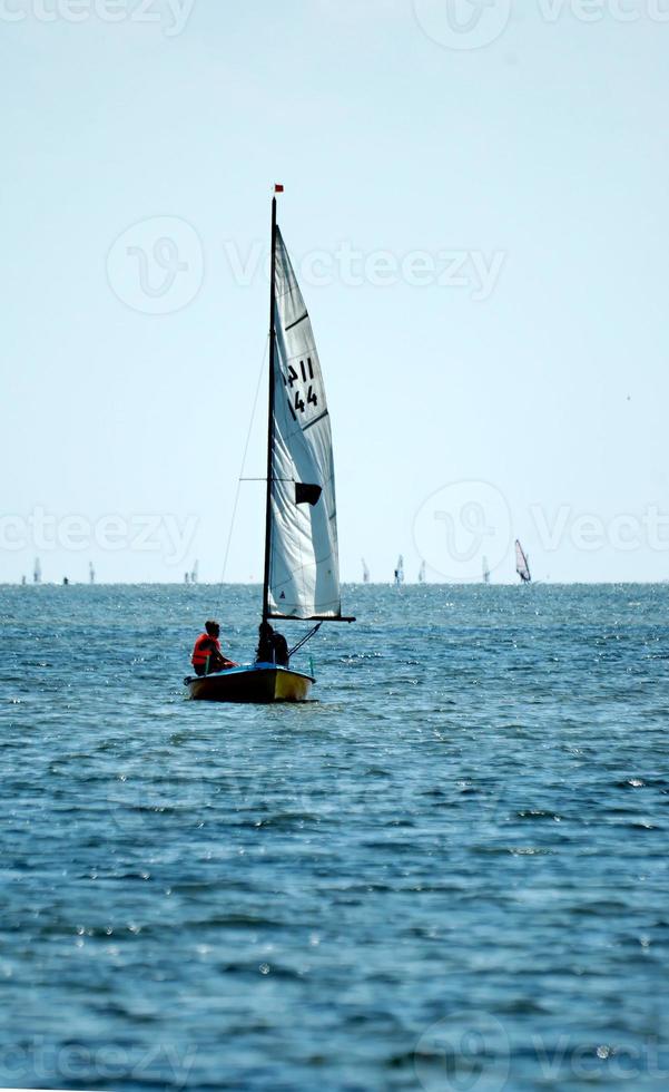 windsurf su il baia di pucka su il baltico mare foto