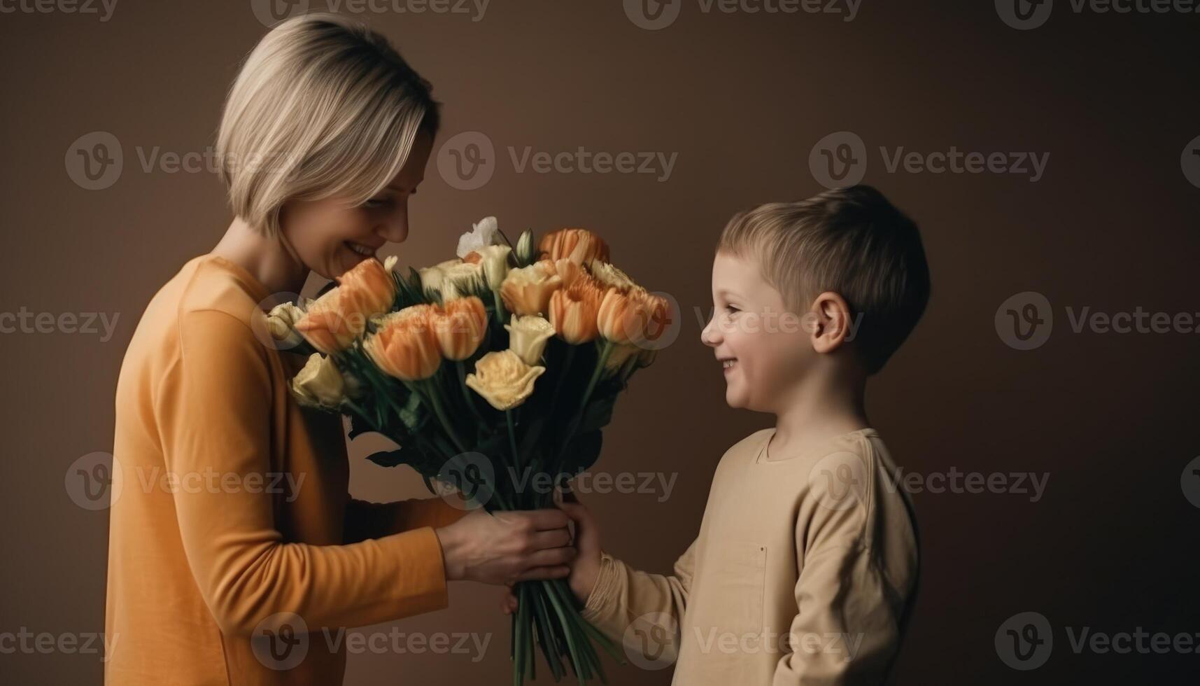 poco ragazzo Tenere fiori, abbracciare il suo madre e festeggiare La madre di giorno. generativo ai foto