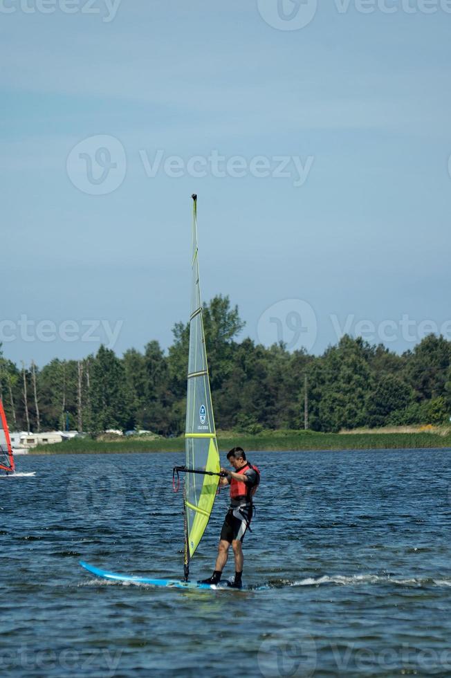 windsurf su il baia di pucka su il baltico mare foto