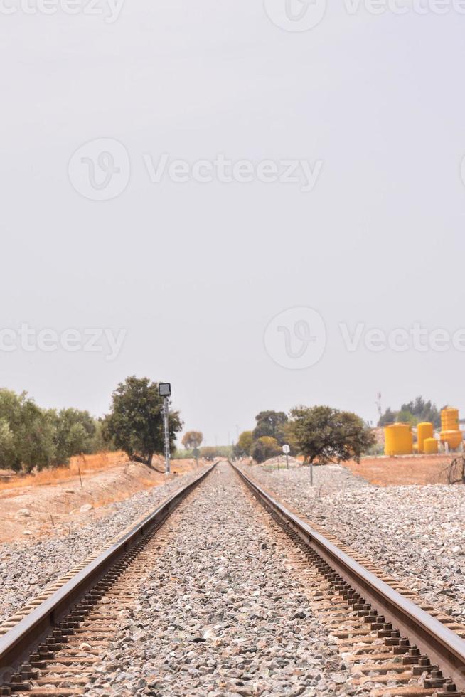 ferrovia su il campagna foto