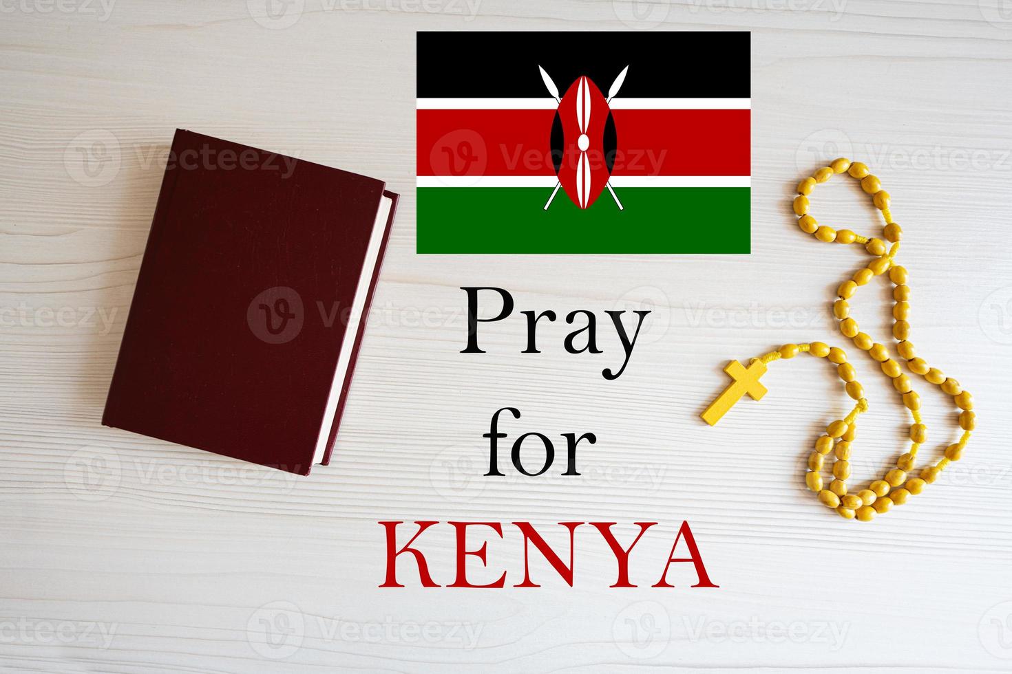 pregare per kenya. rosario e santo Bibbia sfondo. foto
