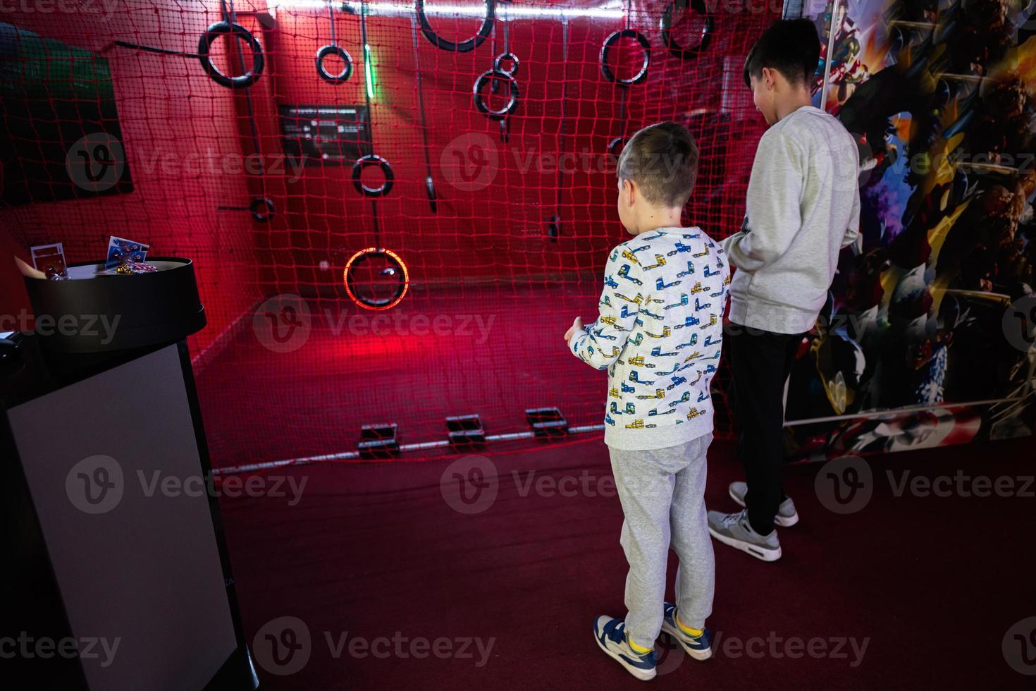 bambini volante a distanza controllo droni gioco interno giocare zona. foto