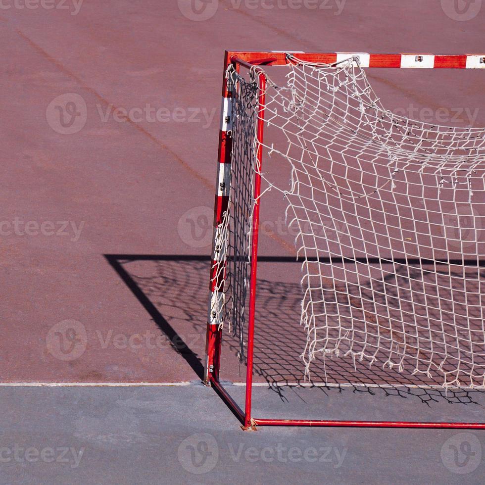 vecchia porta da calcio di strada attrezzatura sportiva foto