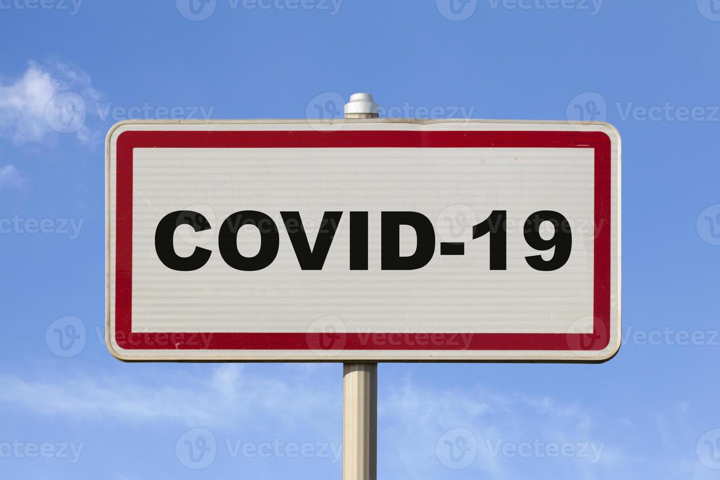 covid-19 - accedere città cartello foto