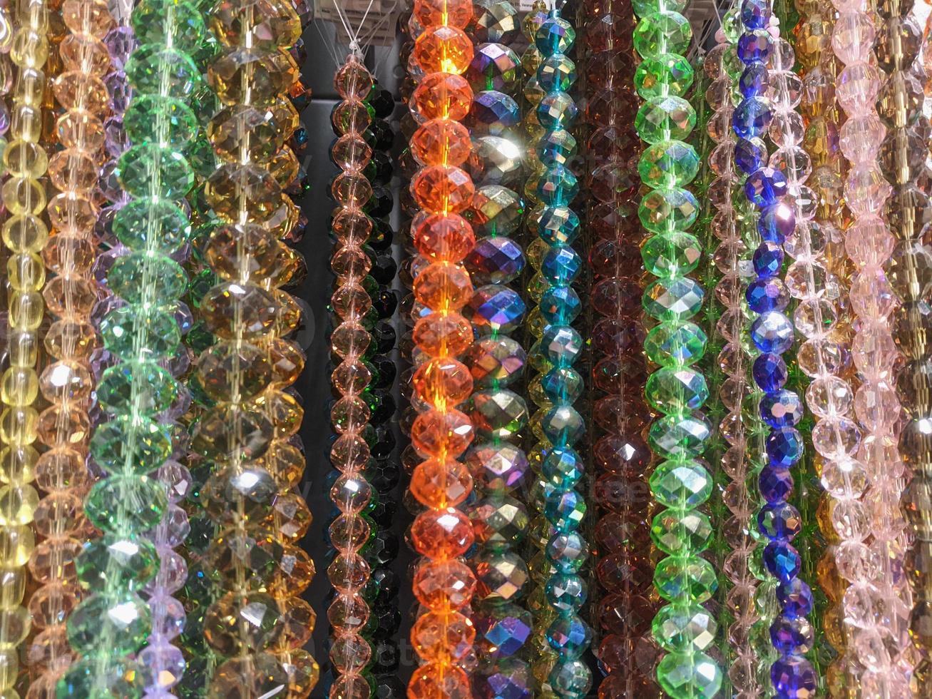 bicchiere scintillare cristallo perline materiale per la creazione di gioielleria foto