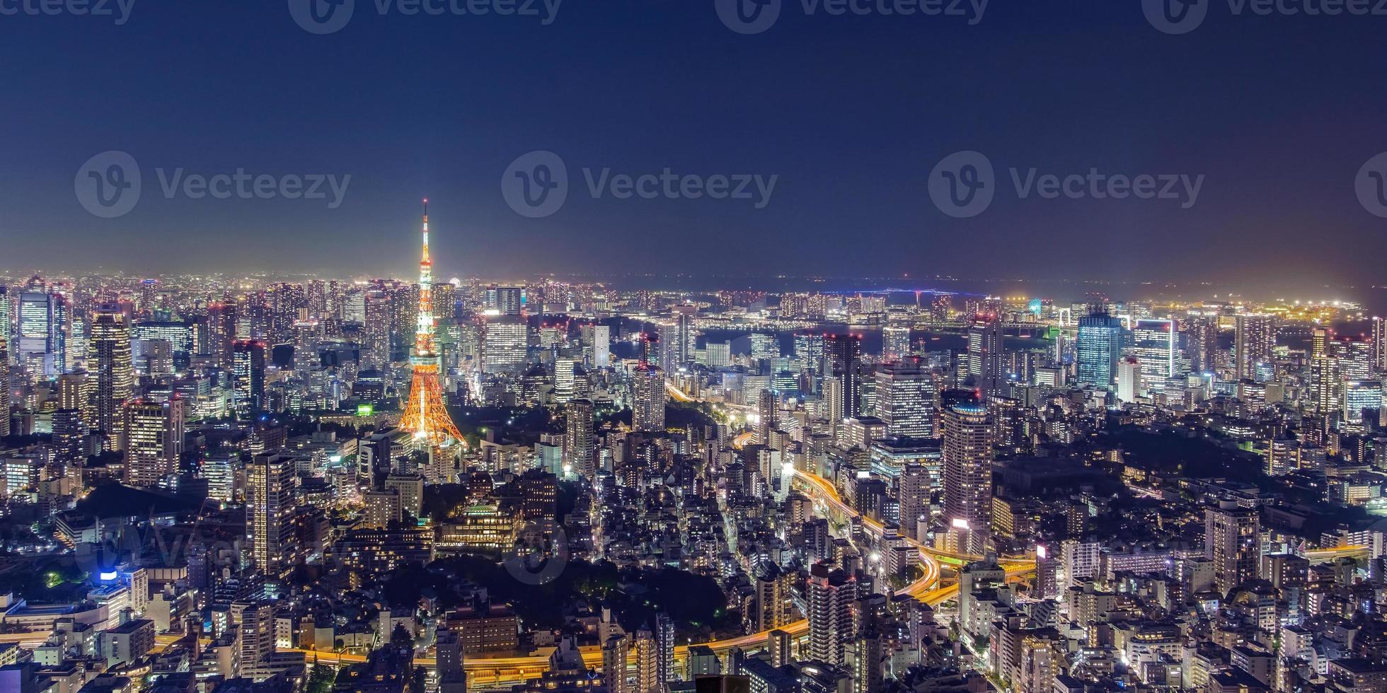 paesaggio urbano di tokyo di notte foto
