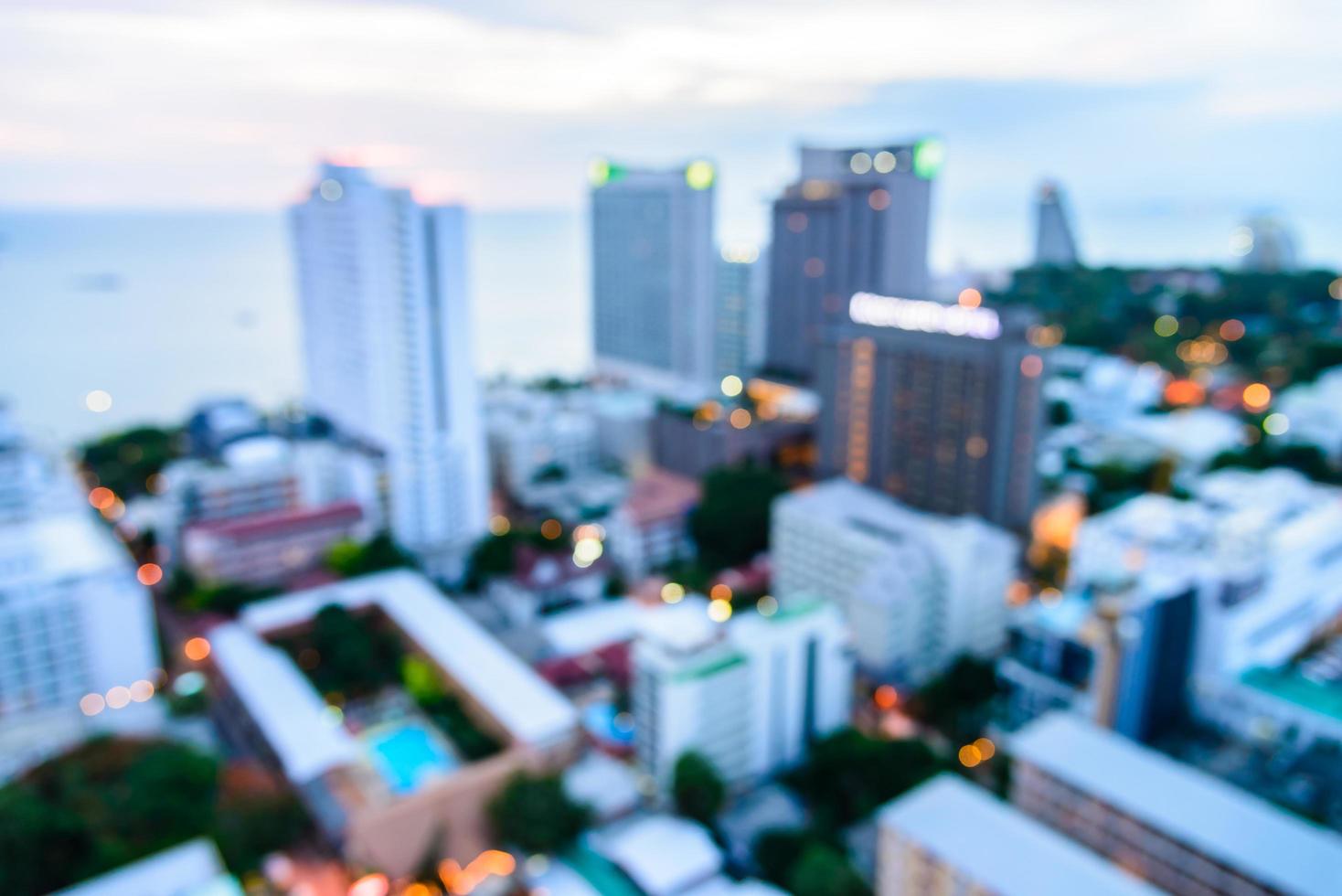 vista sfocata astratta della città di pattaya, thailandia foto