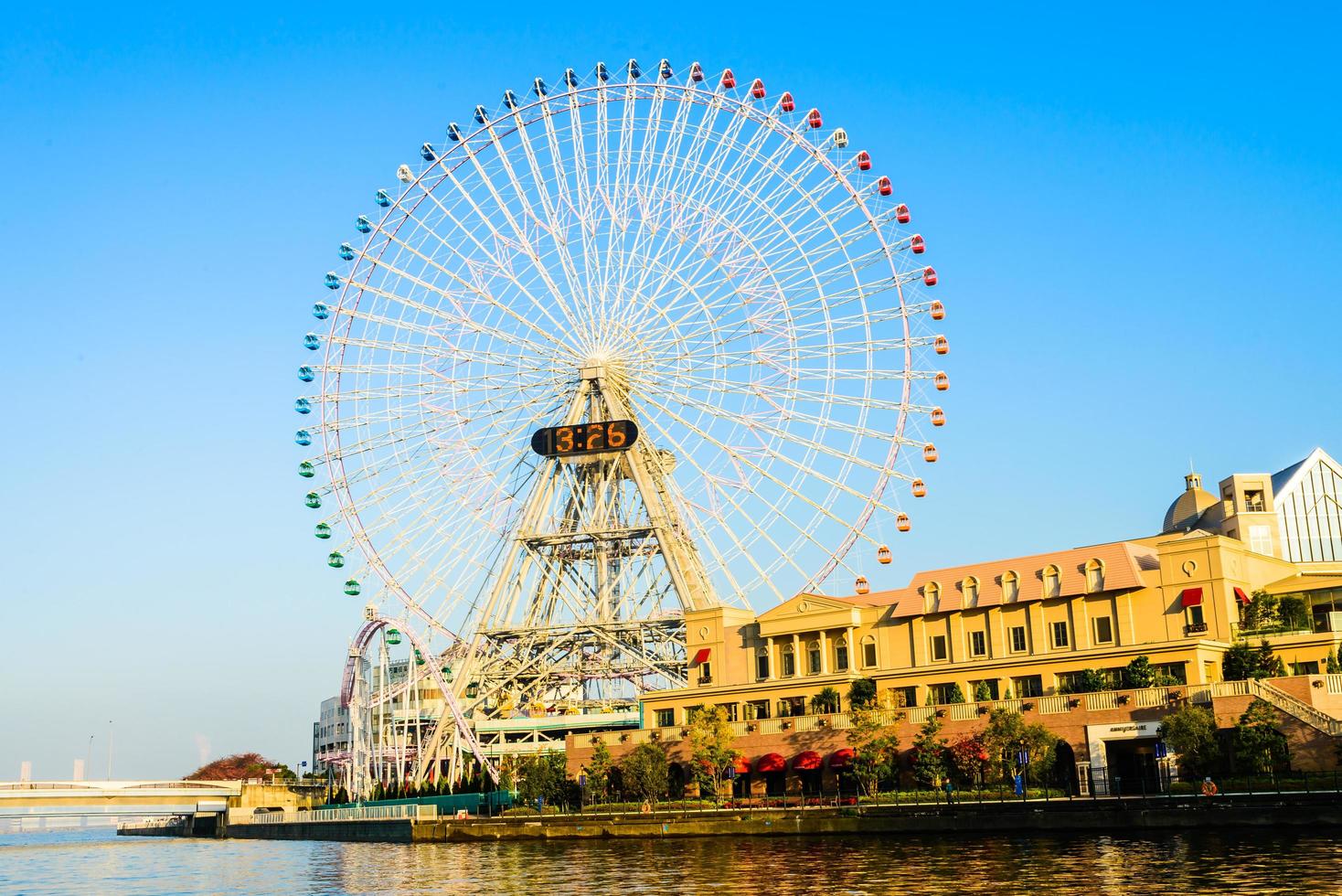 Ruota panoramica Ferris a Yokohama, Giappone foto