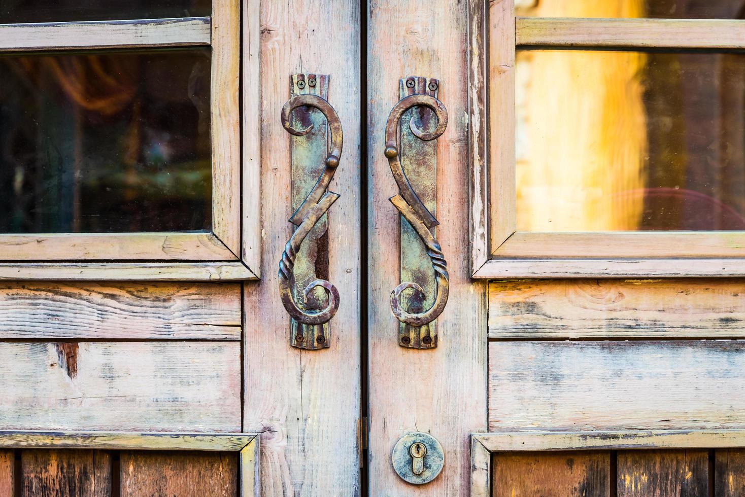 maniglia della porta in stile vintage foto