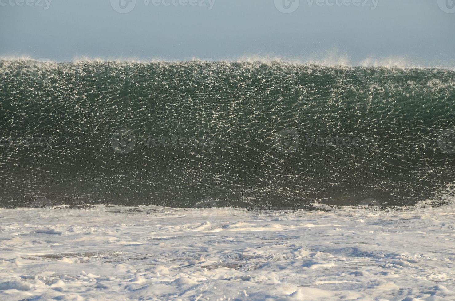 mare con onde foto