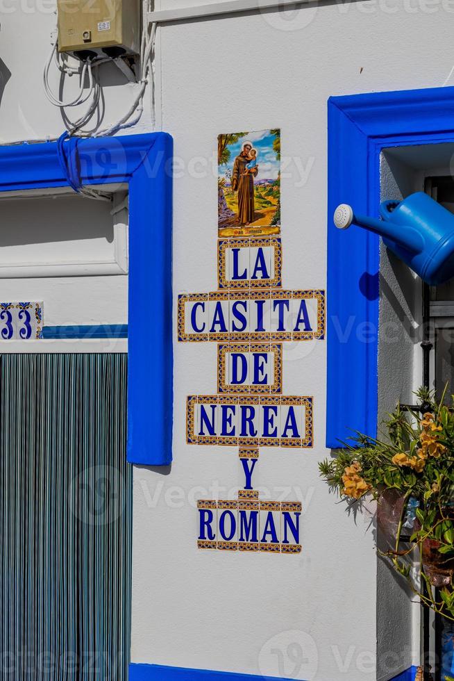storico vecchio colorato case barrio Santa Cruz alicante Spagna su un' soleggiato giorno foto