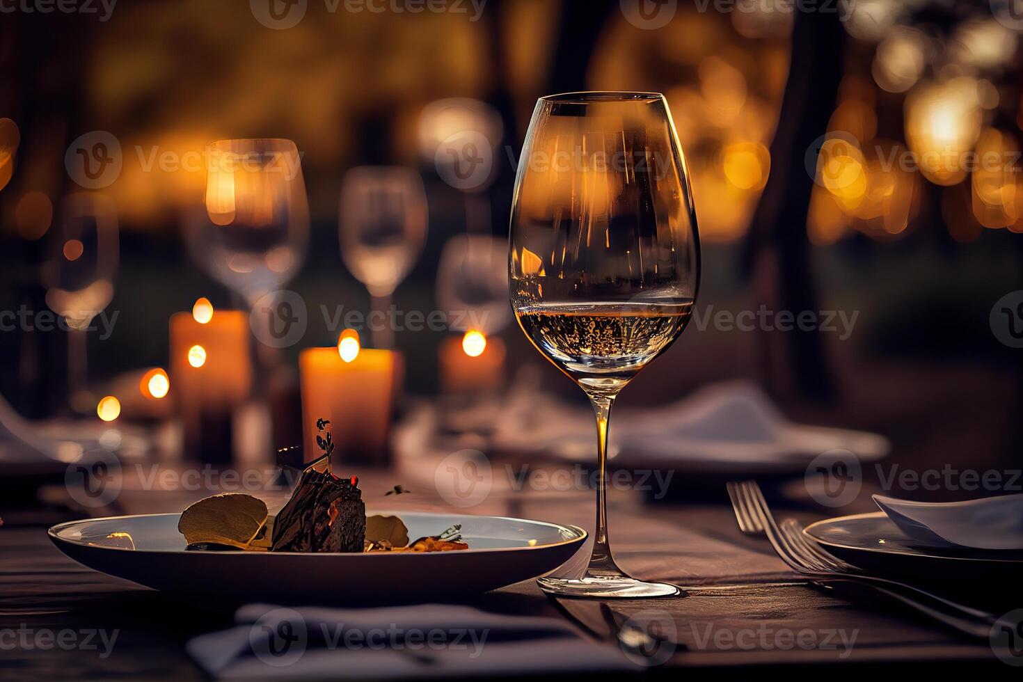 generativo ai illustrazione di un' ristorante tavolo con un' bicchiere di bianca vino, morbido d'oro luce, costoso ristorante con bellissimo luci, all'aperto e notte foto