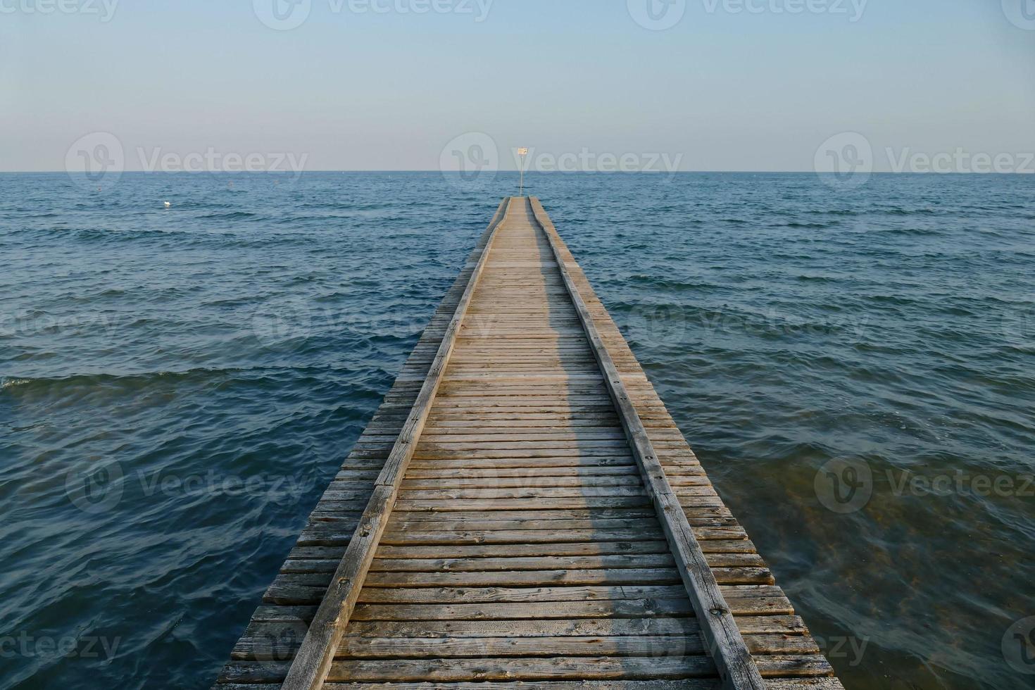 molo nel lido di jesolo foto