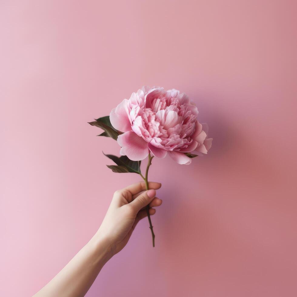 mano con rosa peonia fiore. illustrazione ai generativo foto