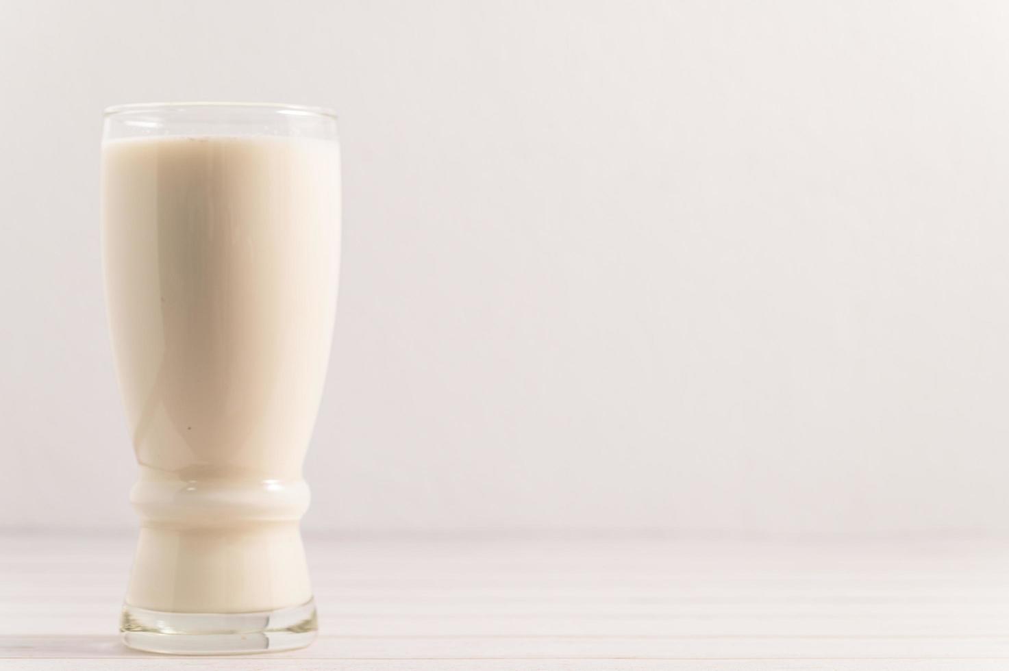 giornata mondiale del latte, bevi latte sano per un corpo forte foto
