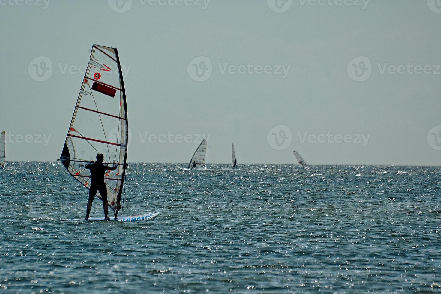 windsurf su il baia di pucka su il baltico mare foto