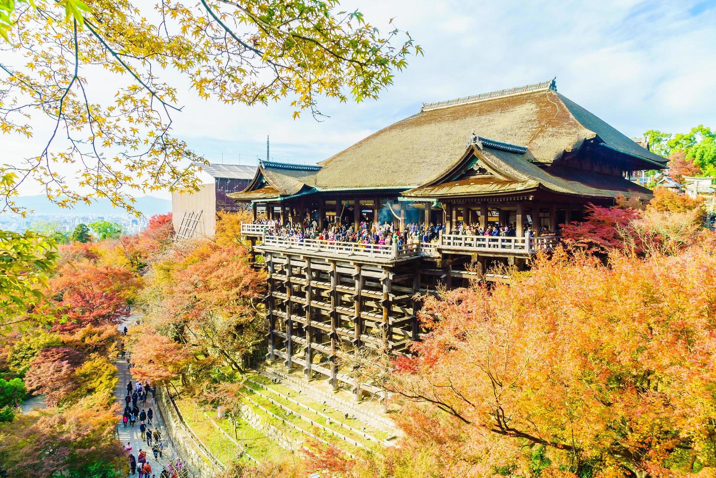 tempio di kiyomizu dera a kyoto, giappone foto