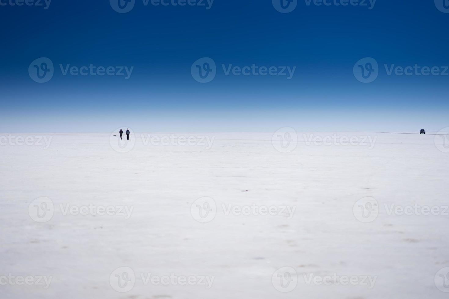 salar flat de uyuni in bolivia foto