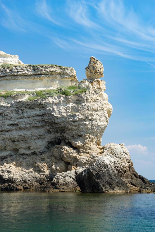 promontorio di tarkhankut con bellissime formazioni rocciose foto