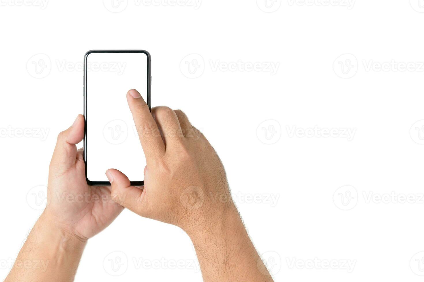 uomo Tenere smartphone con vuoto schermo foto