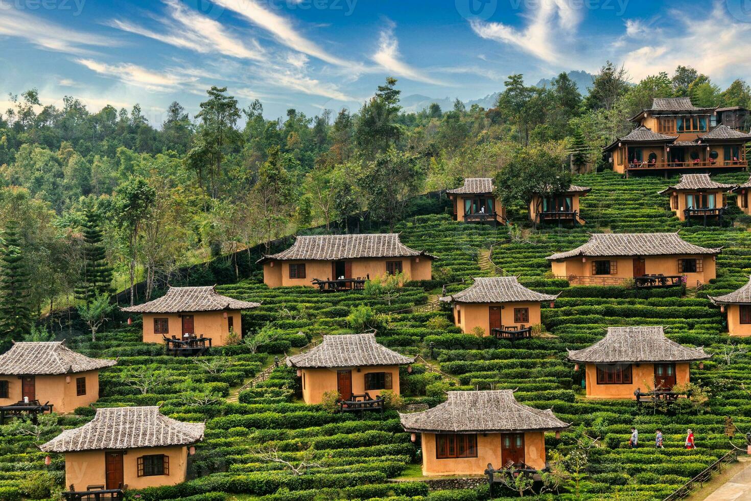 bandire rak tailandese Cinese villaggio su confine di settentrionale Tailandia e Myanmar foto