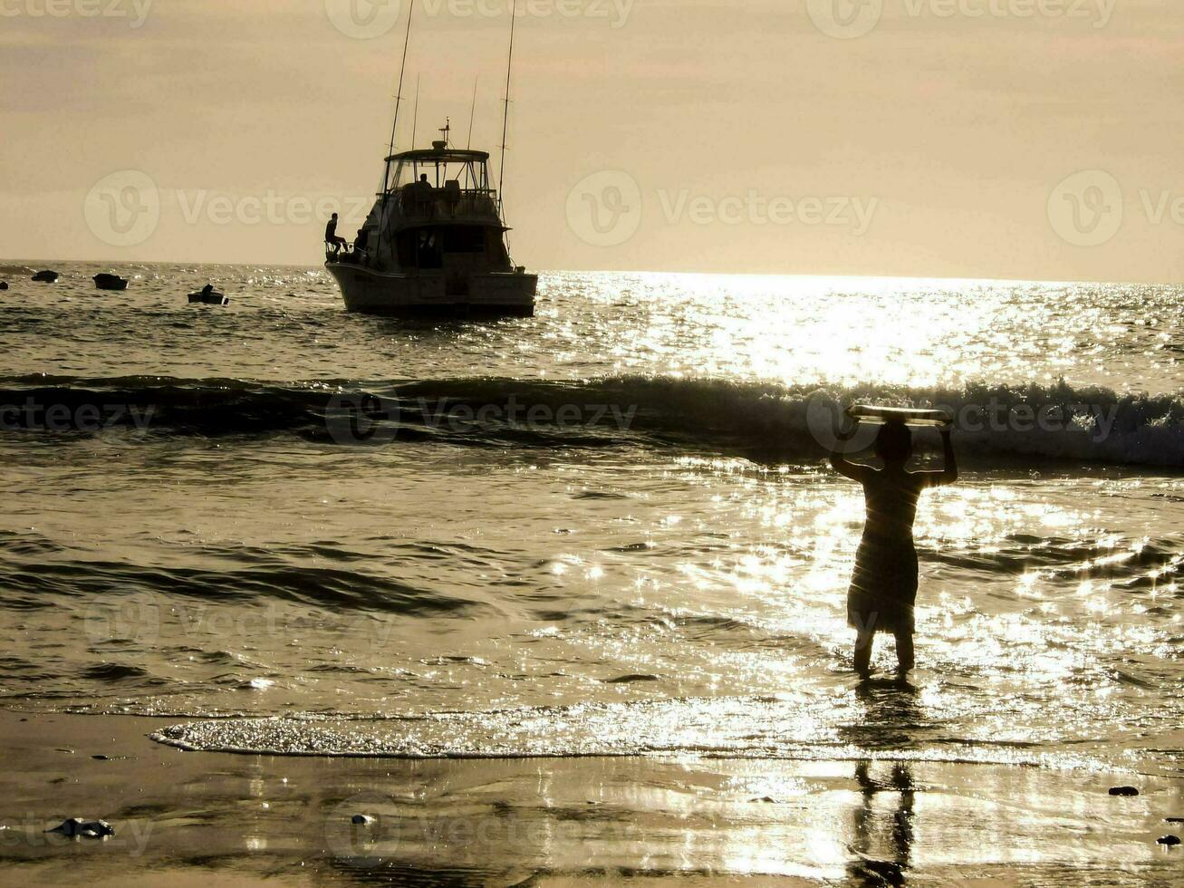 un' nave nel il mare foto