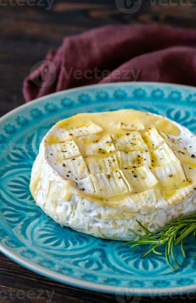 camembert al forno foto