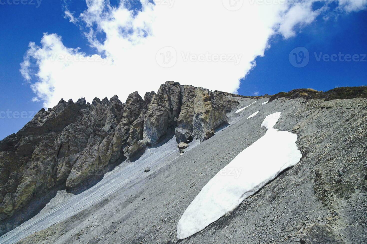 un' grande gigante rocce foto