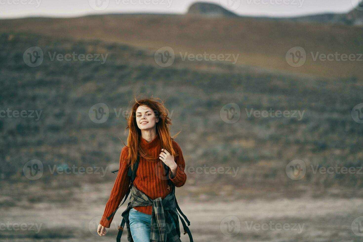 donna viaggi nel natura zaino la libertà paesaggio foto