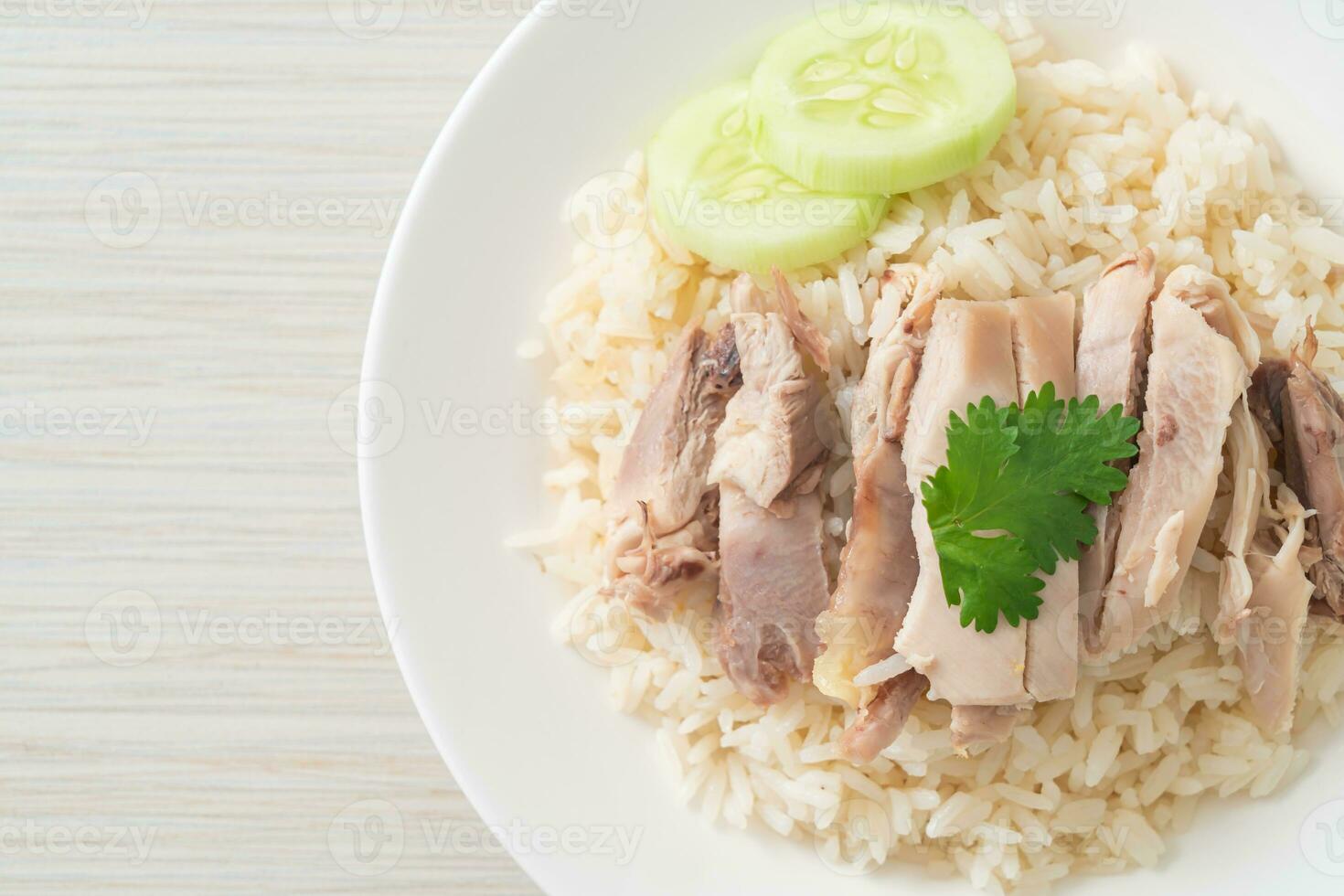 riso al pollo hainanese o riso al vapore con pollo foto